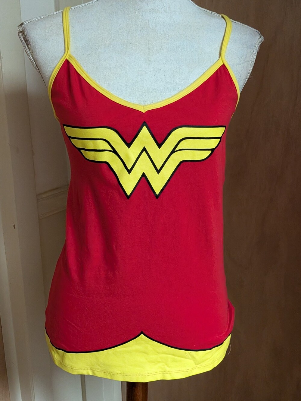 Wonder Woman DC Comics Logo Cami Tank Top Red Yellow Women's XL Superhero